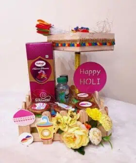 Holi-02