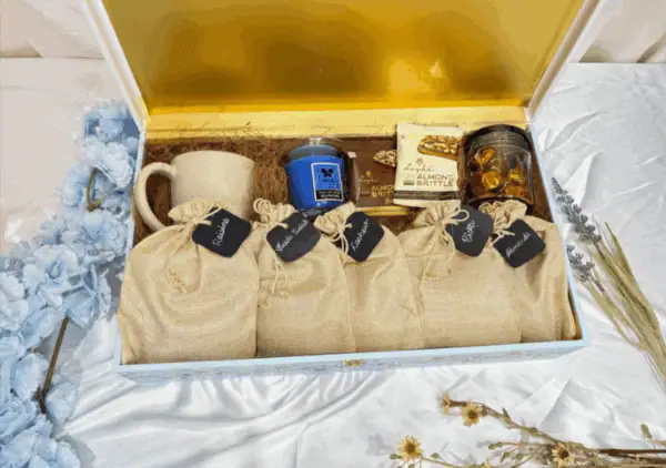 NutGuru - Assorted Nut Gift Box