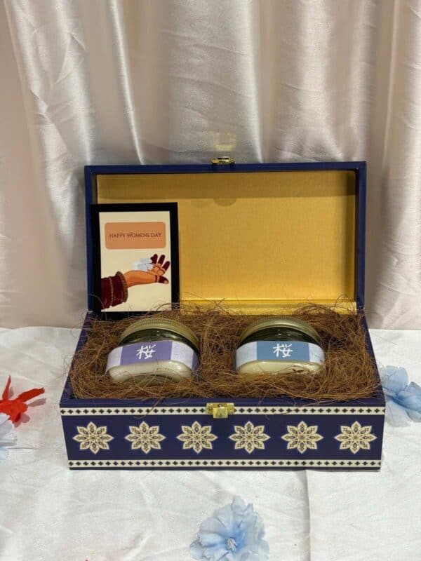 Candlelit Serenity-Handcrafted Scented Candle Gift Set for Women's Day
