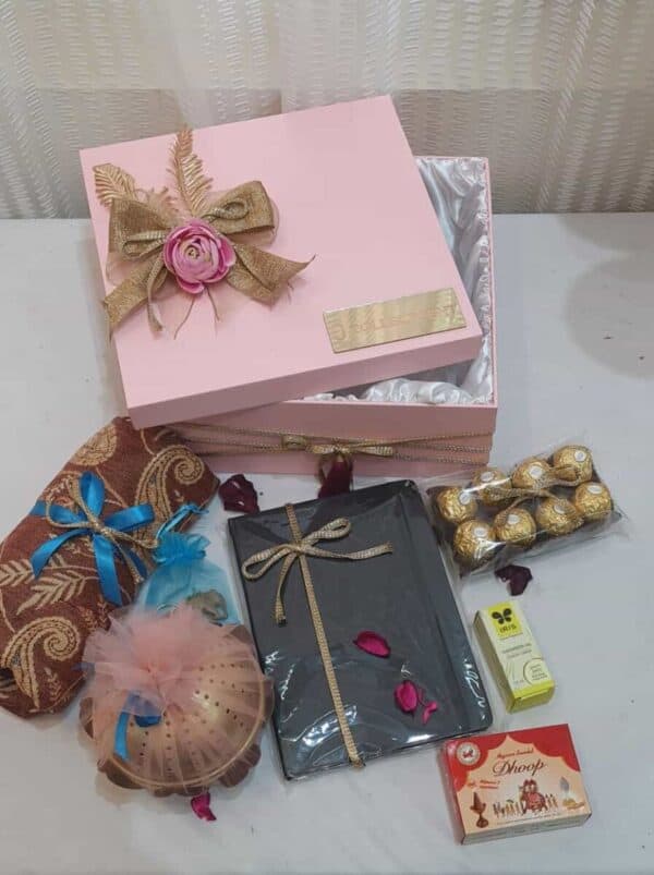 Traditional Gift Set - Cultural Elegance in a Box - World Heritage Day (April)