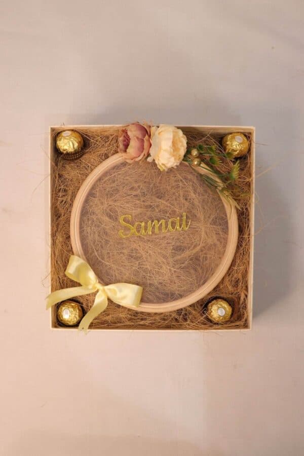 Valentine's Day Custom Name Plate Gift with Ferrero | WrapArts