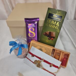 hamper for bhaiya bhabi (1)